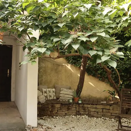 Pensionat La Summer House Avec Jardin 2*