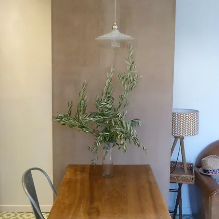 La Summer House Avec Jardin 2* Arles