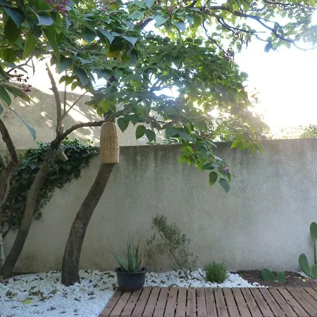 La Summer House Avec Jardin Pensionat Arles